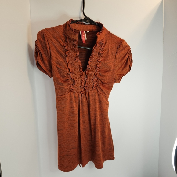 Tops - Rustic Orange Size Medium No Stains No Tears
